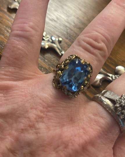 Vintage Ornate antiqued gold brassy finish blue paste glass ring