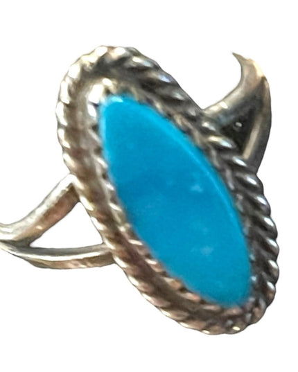 Vintage sterling silver? sim Turquoise small ring southwestern style