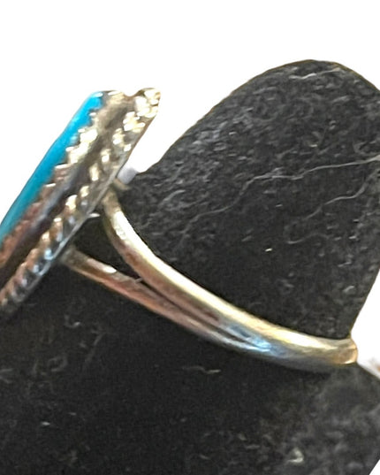Vintage sterling silver? sim Turquoise small ring southwestern style