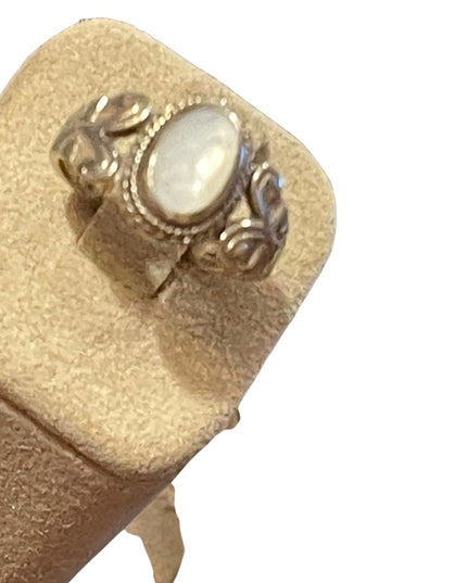 Vintage sterling silver ornate fancy etched MOP mother of pearl ring