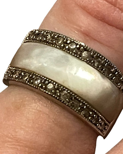Sterling silver 925 MOP mother of pearl marcasite band ring