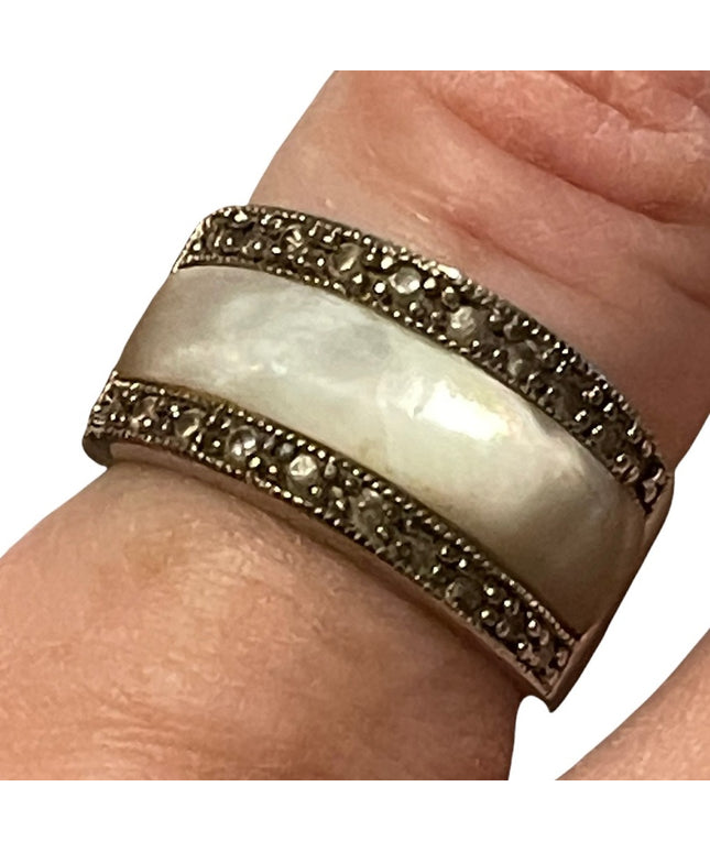 Sterling silver 925 MOP mother of pearl marcasite band ring