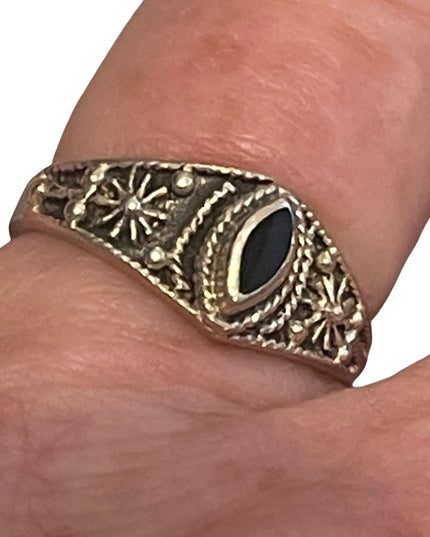 Sterling silver 925 black onyx ornate ring