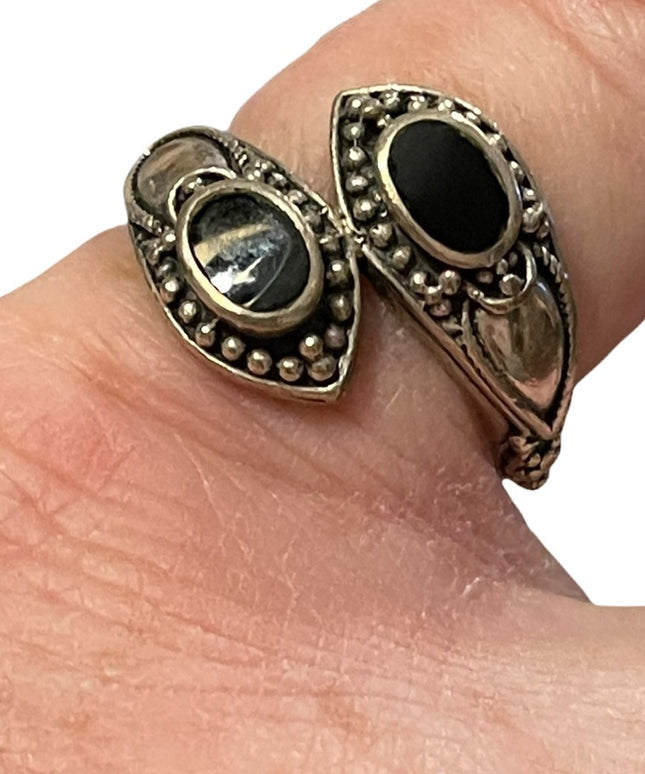 Fancy Vintage black onyx sterling silvwr 925 ring