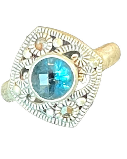 Beautiful Topaz Blue crystal marcasite fancy 925 Sterling silver ring