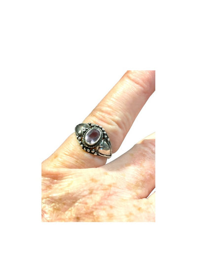 Vintage Sterling silver 925 Antiqued Balinese amethyst stone ornate design ring