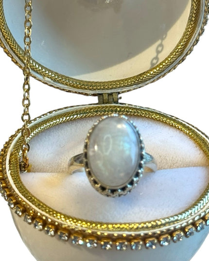 Sterling silver oval ornate Bali style MOONSTONE ring