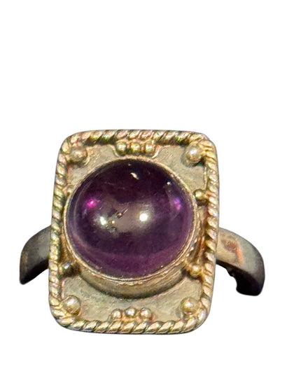 Vintage Sterling Silver 925 Ring Purple Amethyst Cabachon Stone