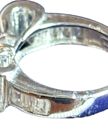Lovely sterling silver 925 CZ Bow ring Rhodium plated