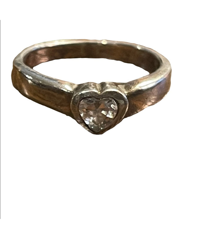 Vintage sterling silver 925 heart CZ ring