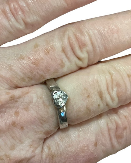 Vintage sterling silver 925 heart CZ ring