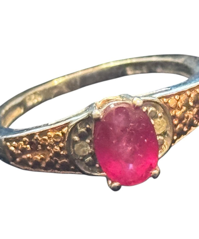 Elegant Vintage 925 Sterling Gold plt Ring with Pink Ruby Gemstone