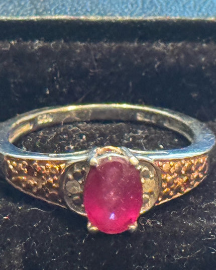Elegant Vintage 925 Sterling Gold plt Ring with Pink Ruby Gemstone