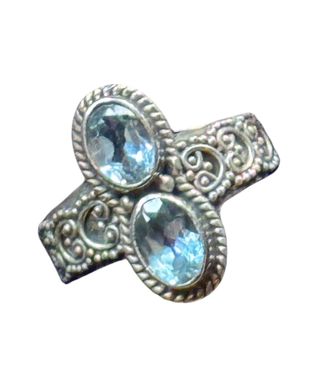 Lovely sterling Silver 925 Blue topaz fancy Gemstone Ring