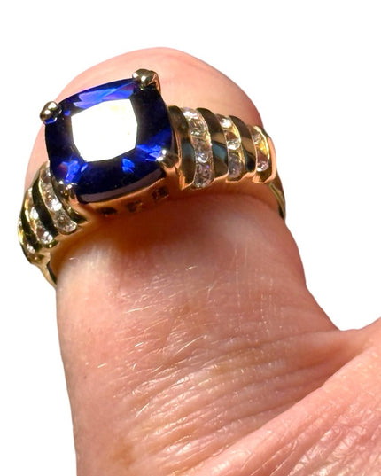 Lovely ADI 925 Gold plt sterling silver 925 Blue sapphire CZ ring