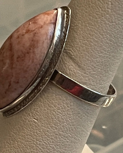 Silver vintage pink stone oblong elongated  ring