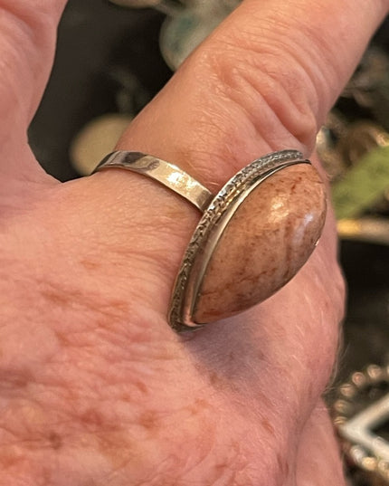 Silver vintage pink stone oblong elongated  ring
