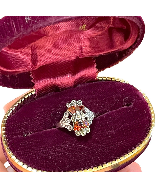 Vintsge sterling silver garnet Marcasite 925 fancy design ring