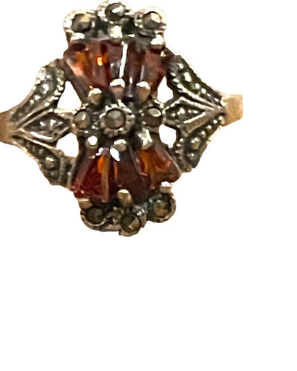 Vintsge sterling silver garnet Marcasite 925 fancy design ring