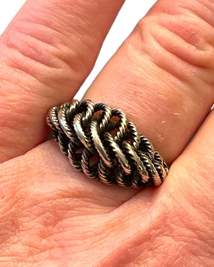 Vintage artisan handmade sterling silver  twisted rope fancy ring