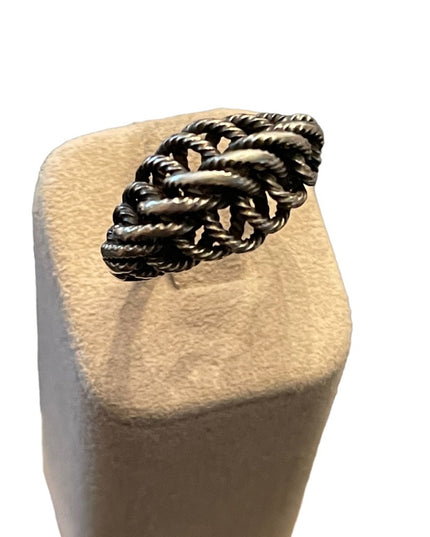 Vintage artisan handmade sterling silver  twisted rope fancy ring