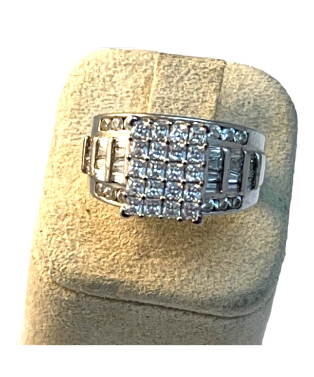 Sterling silver 925 Marked crystal cocktail ring