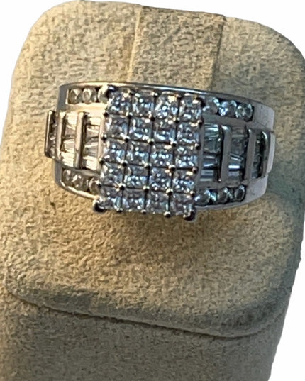 Sterling silver 925 Marked crystal cocktail ring