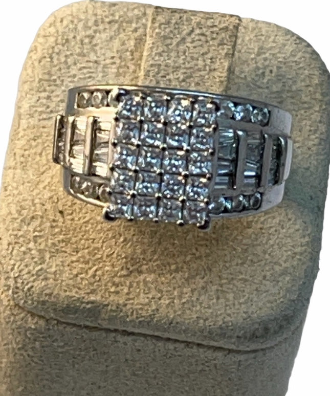Sterling silver 925 Marked crystal cocktail ring