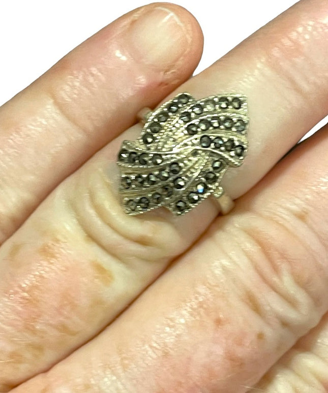 Vintage sterling silver 925 ornate marcasite ring