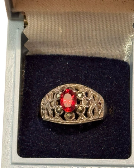 Vintage Sterling Silver 925 Red Sim Ruby & Hematite Ring