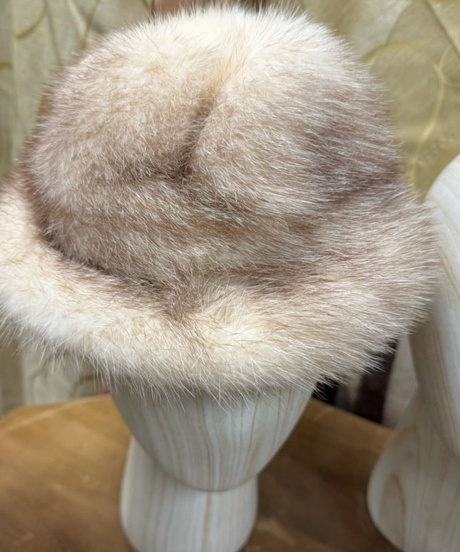 Elegant Cream Blonde Mink Fur Women's Hat