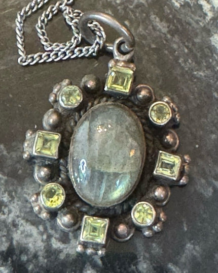Sterling Silver Labradorite Pendant Necklace with Peridot