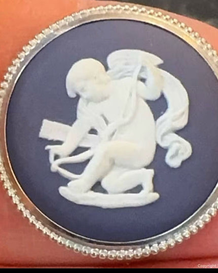 Vintage Round Wedgwood Blue Jasperware Cherub Cupid Brooch Cameo Neoclassical