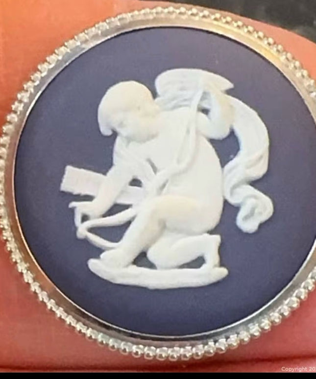 Vintage Round Wedgwood Blue Jasperware Cherub Cupid Brooch Cameo Neoclassical