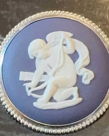 Vintage Round Wedgwood Blue Jasperware Cherub Cupid Brooch Cameo Neoclassical