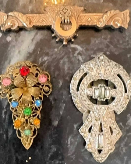 Lot of Antique Art Deco Jewelry Fur Clips Ornate Gold