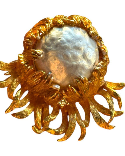 Vintage 1960s Golden Gold modernist fancy pearl Sunburst crystal accent Brooch