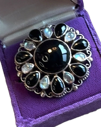 Lovely sterling silver 925 Nepal PTI black onyx & moonstone brooch pendant