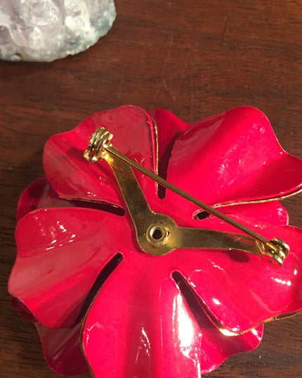 Vintage 1960s Red enamel & gold flower 🌺 Brooch