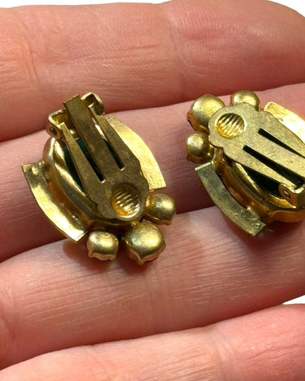 Vintage lovely green crystal glass gold finish clip on earrings 1950s
