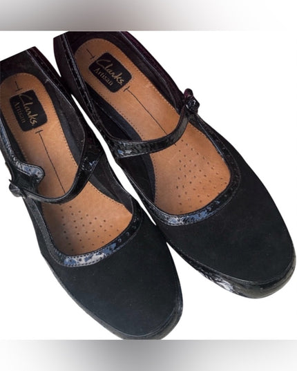 NWOT Clarks Suede patent leather suede heels oxfords