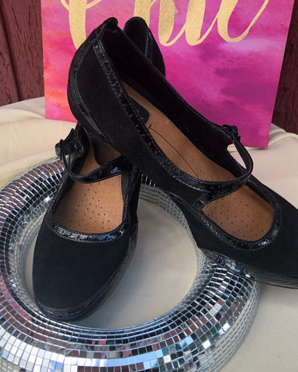 NWOT Clarks Suede patent leather suede heels oxfords