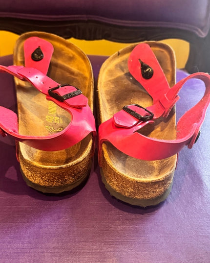 Birkenstock Rare Kairo Pink Fuscia T-Strap Thong Sandals