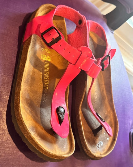 Birkenstock Rare Kairo Pink Fuscia T-Strap Thong Sandals