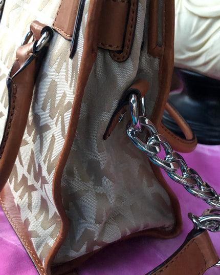 Michael Kors Hamilton monogram Purse 9/10 bag shoulder