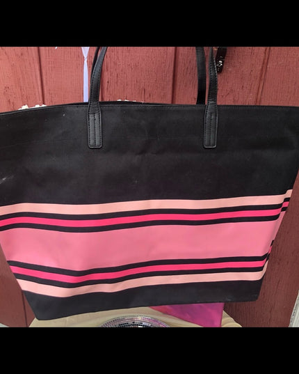 💗 SALE 💗 NWOT Victoria Secret tote overnight bag
