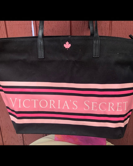 💗 SALE 💗 NWOT Victoria Secret tote overnight bag