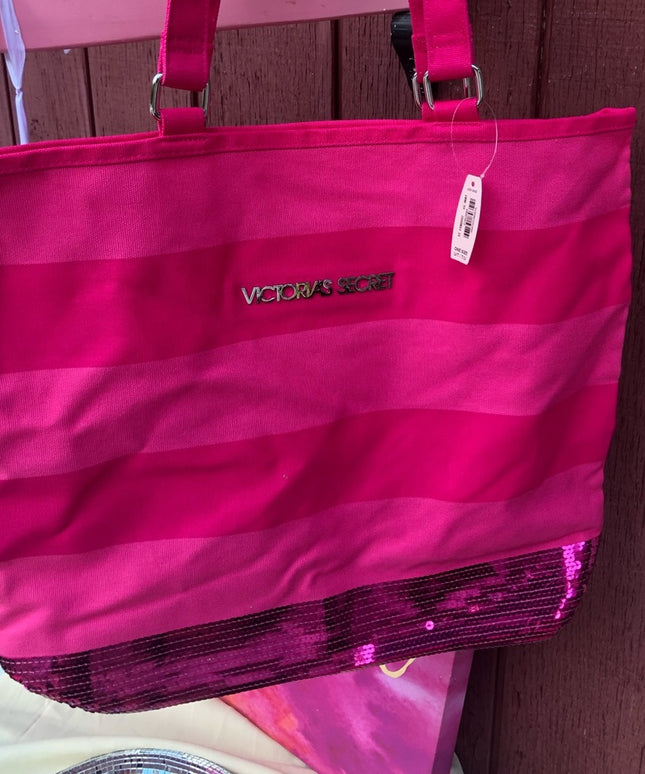 - 💗 SALE 💗 NWT Victorias Secret Pink sequin …