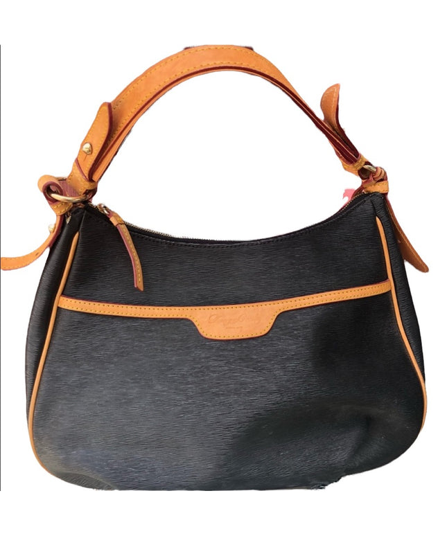 Dooney Bourke Well loved shoulder bag