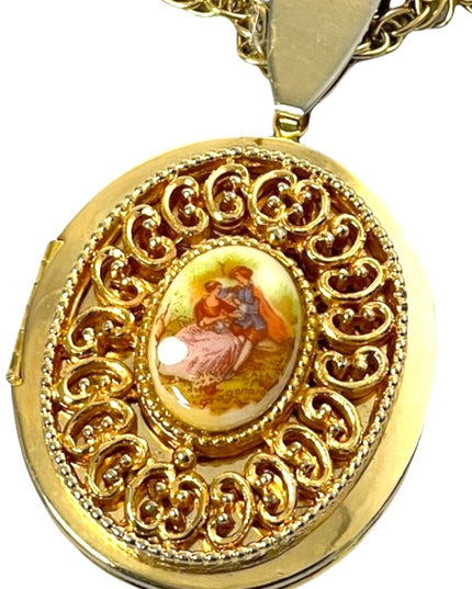 Vintage Large ceramic cameo gold locket